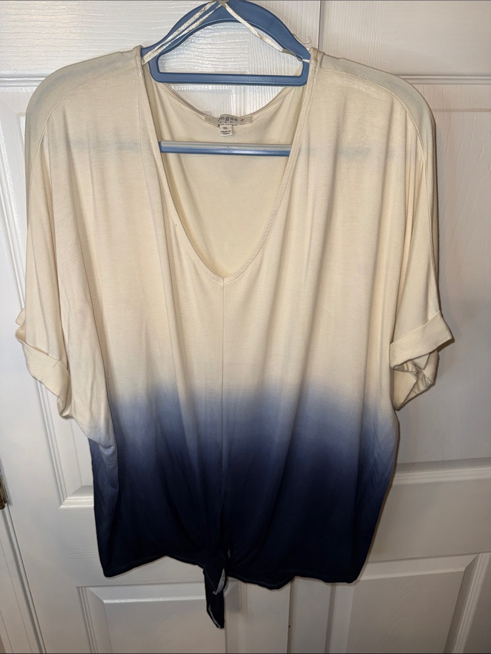 Umgee Cream to Navy Ombre V-Neck Tie-Front Short Sleeve Top
